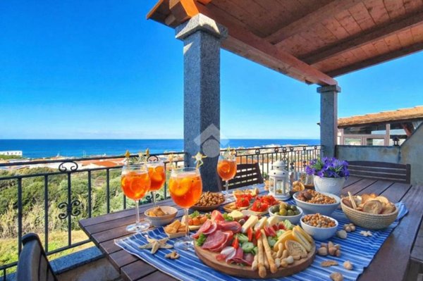 appartamento in vendita a Castelsardo in zona Lu Bagnu