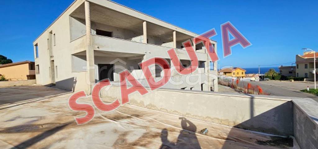 negozio in vendita a Castelsardo in zona Lu Bagnu