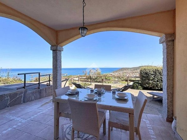 appartamento in vendita a Castelsardo in zona Lu Bagnu