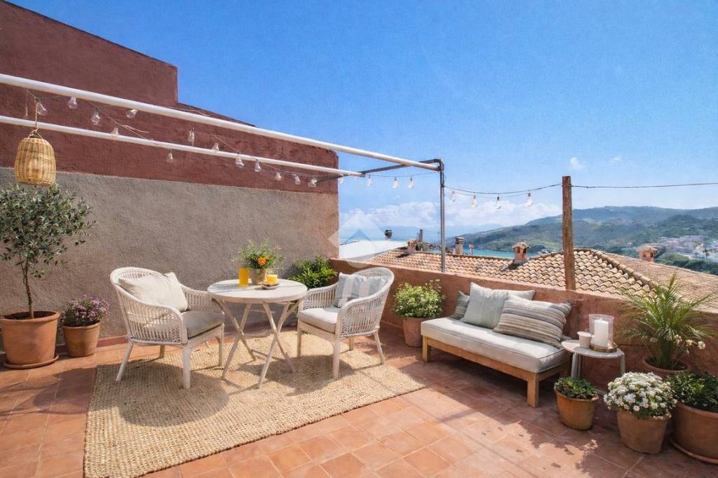 casa indipendente in vendita a Castelsardo