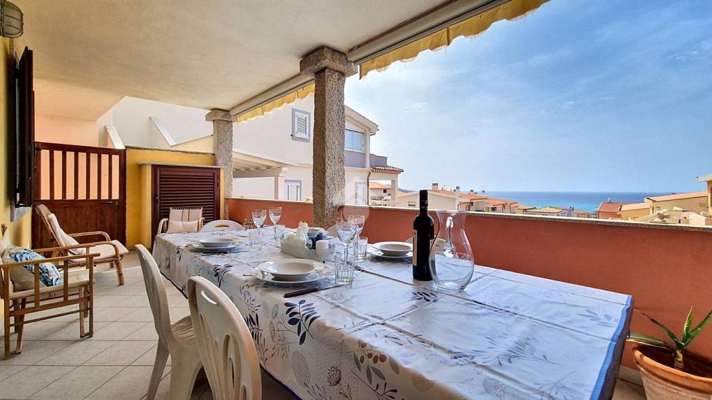 appartamento in vendita a Castelsardo in zona Lu Bagnu