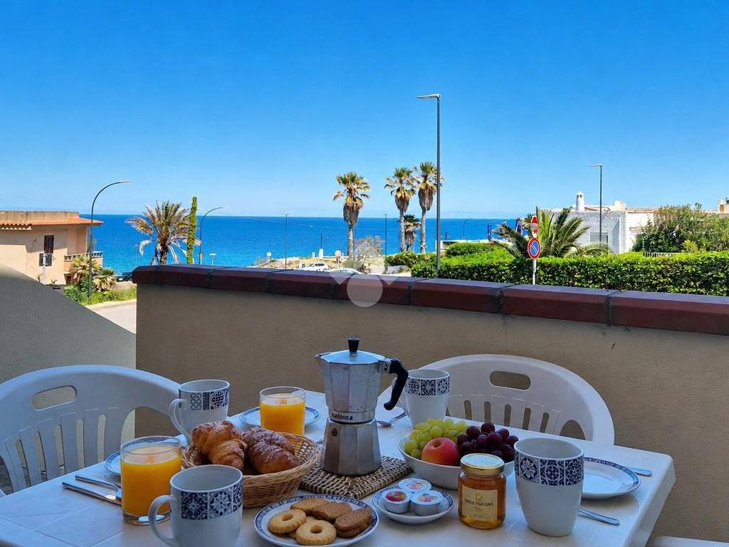 appartamento in vendita a Castelsardo in zona Lu Bagnu