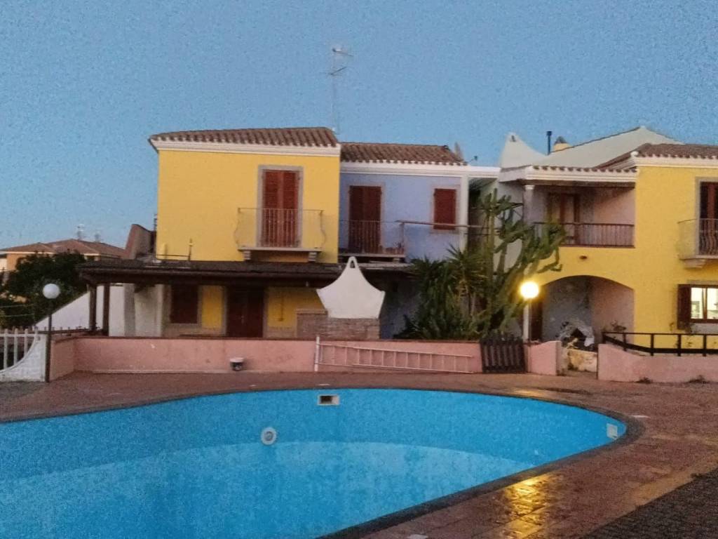 appartamento in vendita a Castelsardo in zona Lu Bagnu