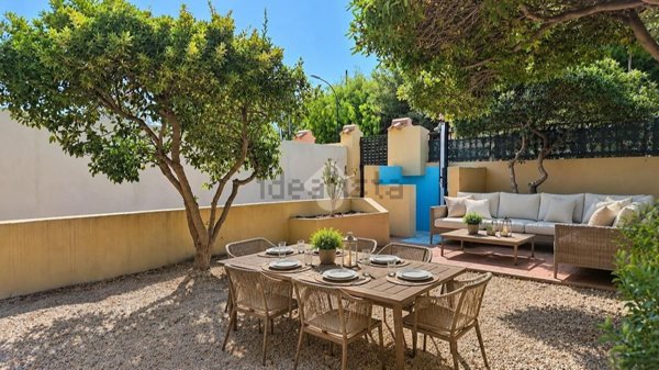 casa indipendente in vendita a Castelsardo in zona Lu Bagnu