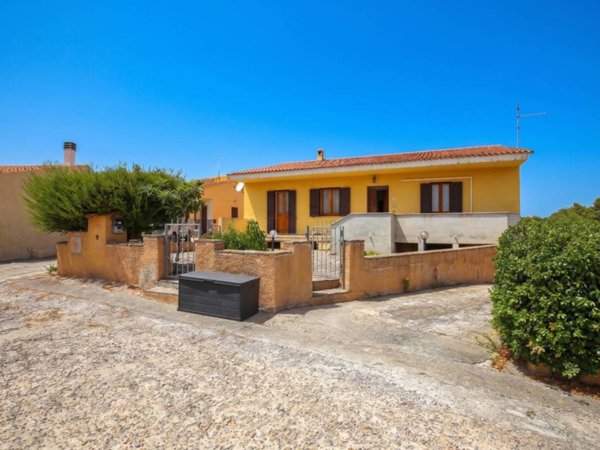 casa indipendente in vendita a Castelsardo