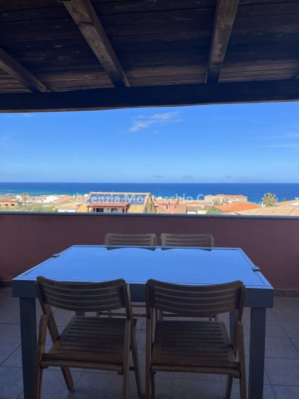 appartamento in vendita a Castelsardo in zona Lu Bagnu