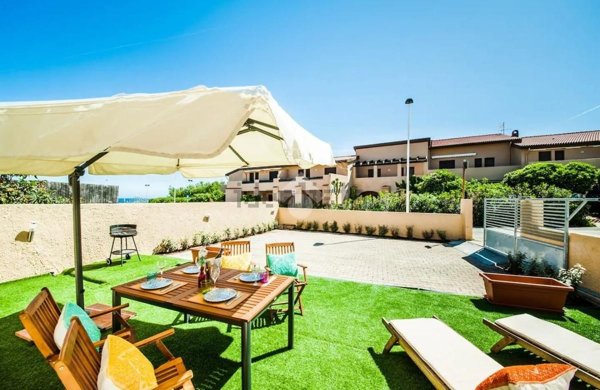 appartamento in vendita a Castelsardo in zona Lu Bagnu