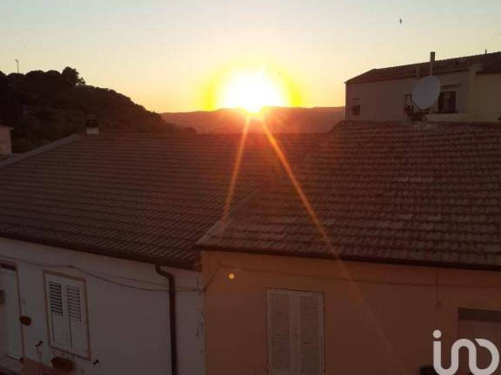 casa indipendente in vendita a Chiaramonti