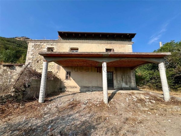 esavano in vendita a Codrongianos