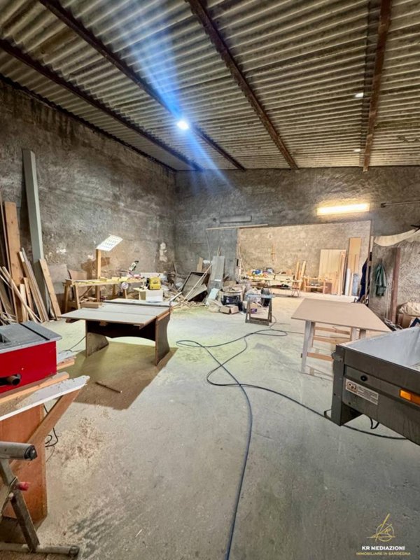 locale di sgombero in vendita a Codrongianos