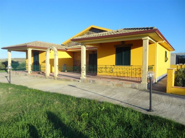casa indipendente in vendita a Codrongianos