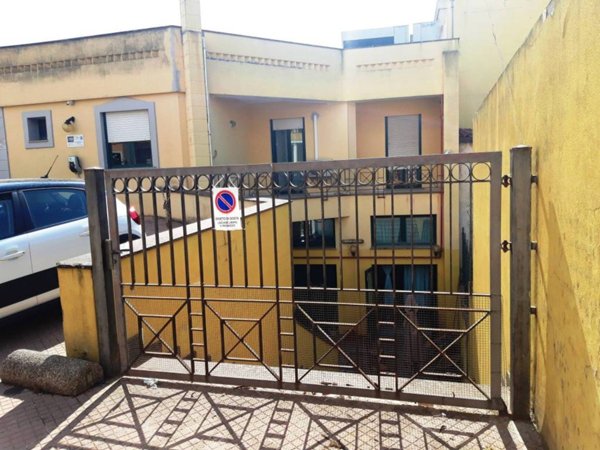 intera palazzina in vendita ad Ittiri
