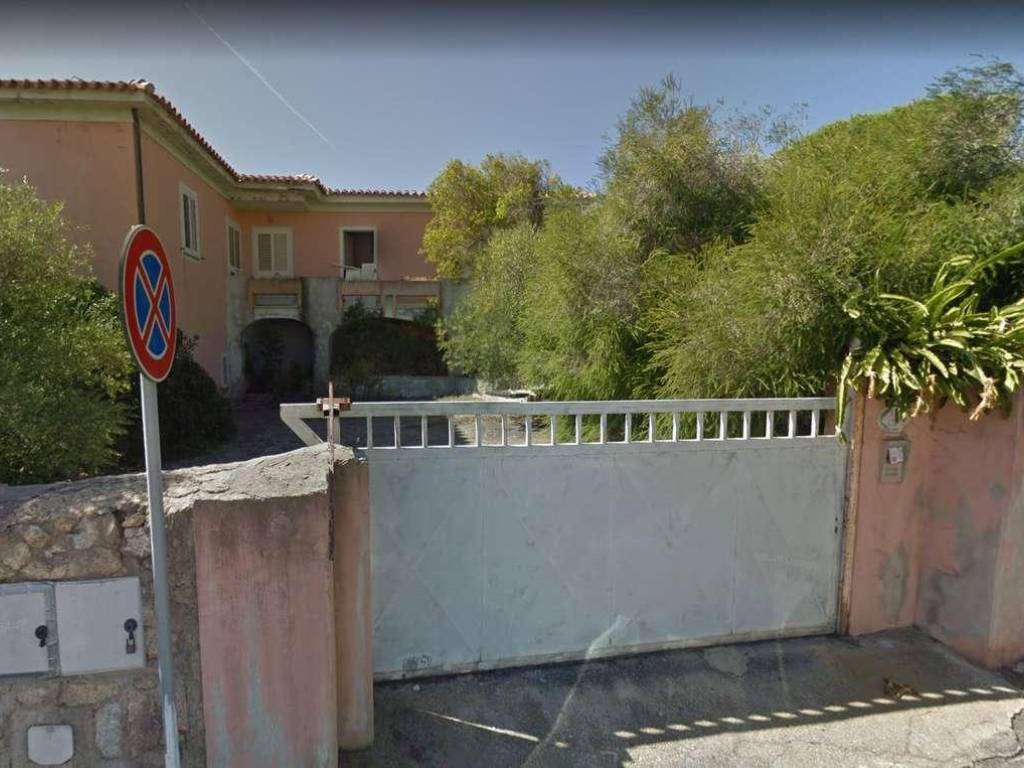 casa indipendente in vendita a La Maddalena