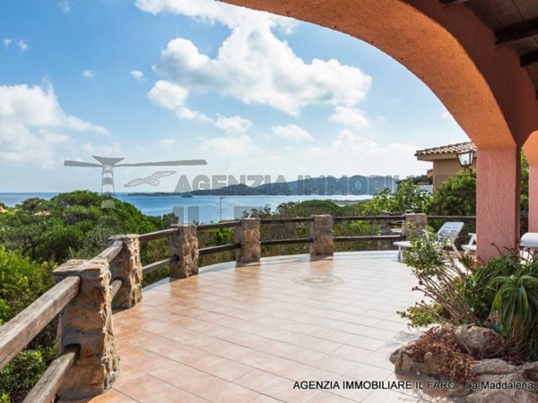 casa indipendente in vendita a La Maddalena