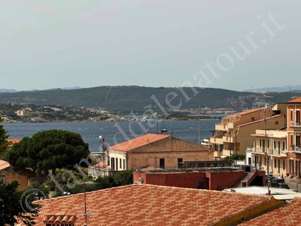 appartamento in vendita a La Maddalena in zona Moneta