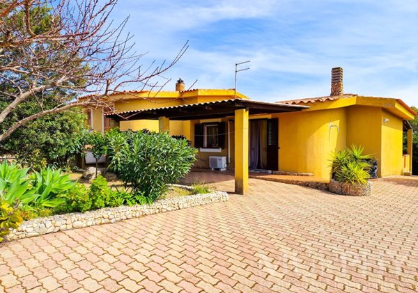casa indipendente in vendita a La Maddalena