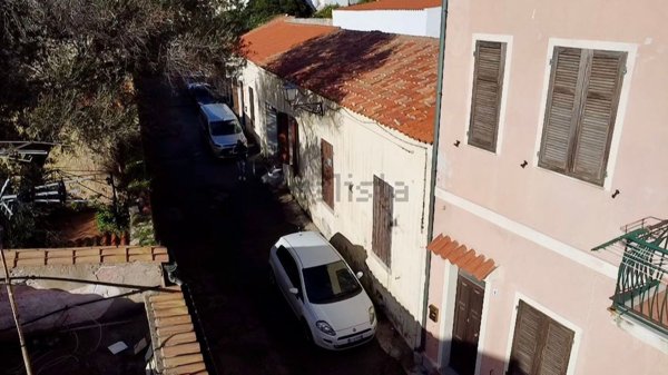 casa indipendente in vendita a La Maddalena