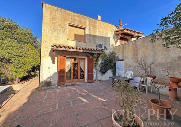 casa indipendente in vendita a La Maddalena