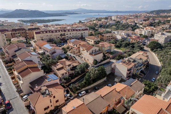 casa indipendente in vendita a La Maddalena