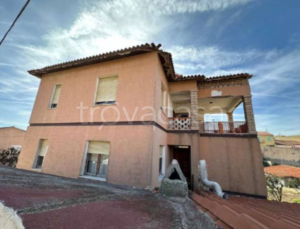 casa indipendente in vendita a La Maddalena