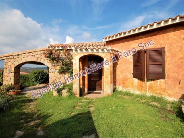 casa indipendente in vendita a La Maddalena