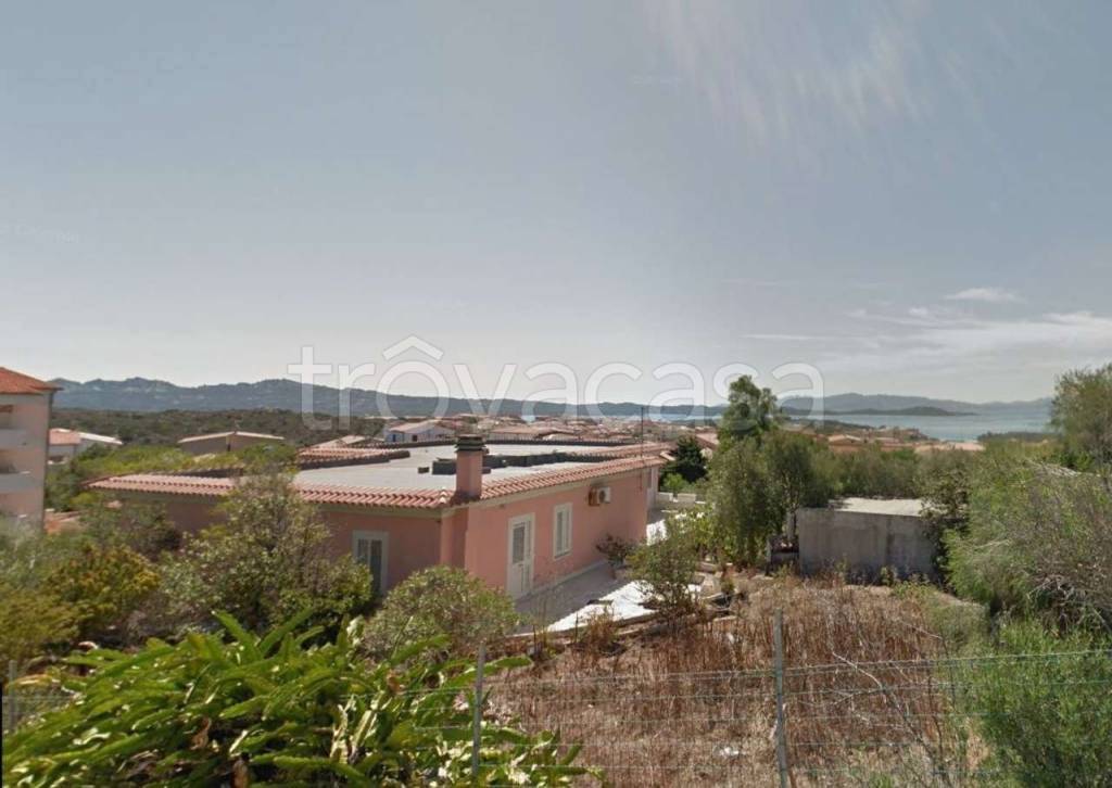 casa indipendente in vendita a La Maddalena
