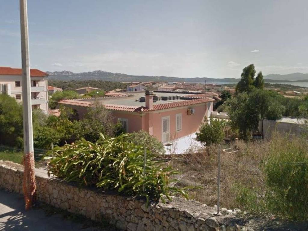 casa indipendente in vendita a La Maddalena in zona Moneta