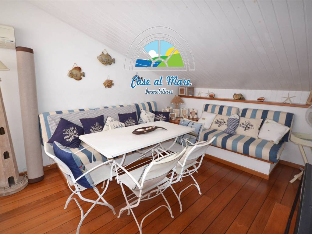casa indipendente in vendita a La Maddalena