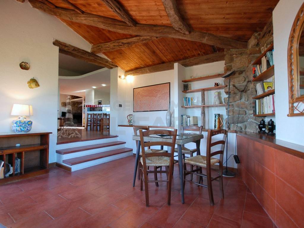 casa indipendente in vendita a La Maddalena