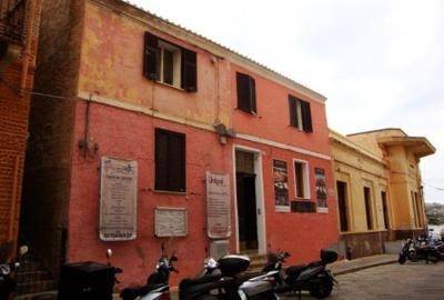 ufficio in vendita a La Maddalena in zona Moneta