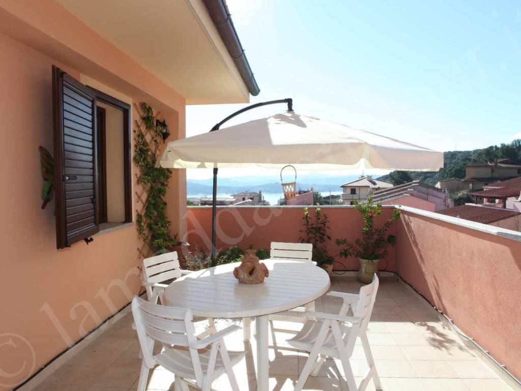 appartamento in vendita a La Maddalena in zona Moneta