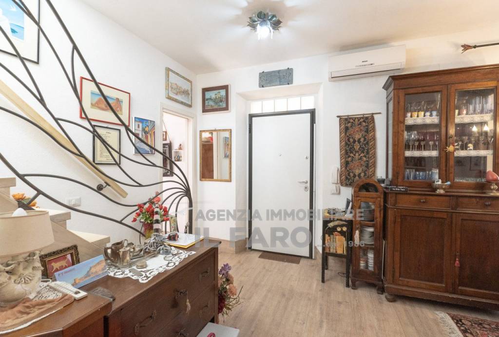 casa indipendente in vendita a La Maddalena