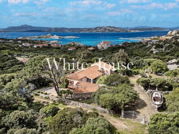 casa indipendente in vendita a La Maddalena