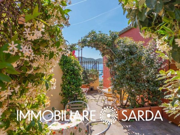 casa indipendente in vendita a La Maddalena