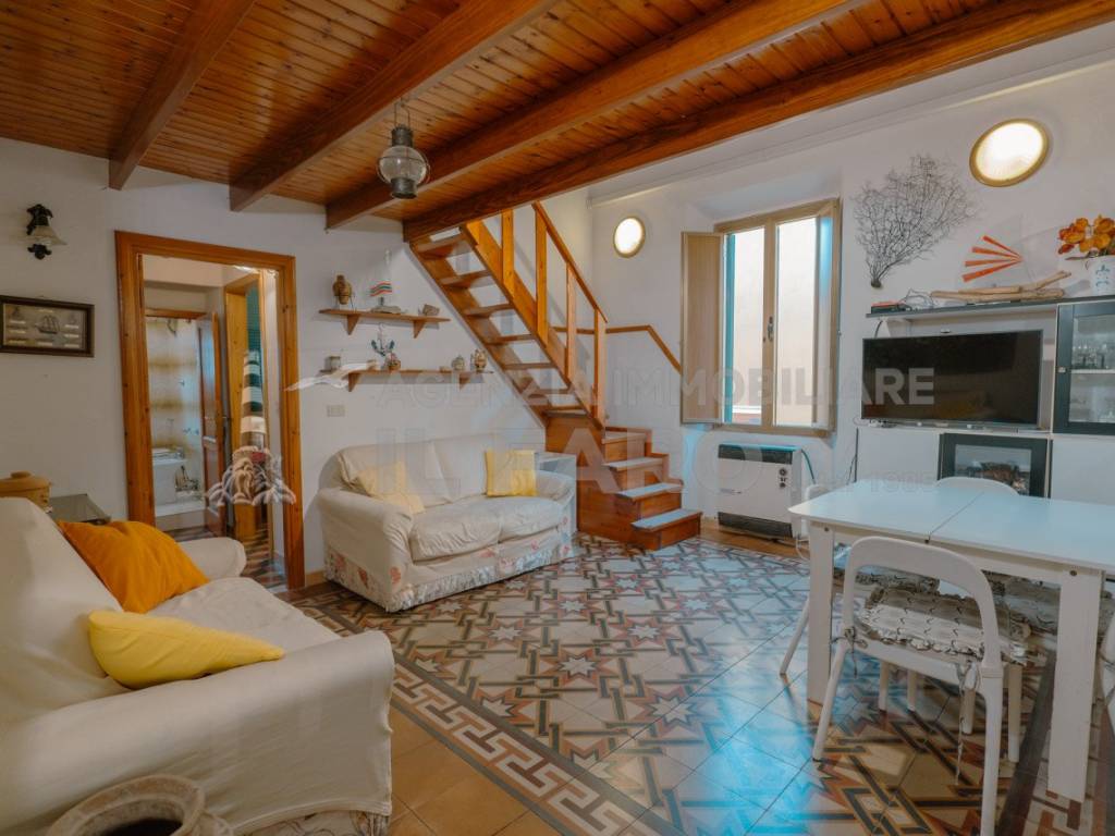 casa indipendente in vendita a La Maddalena