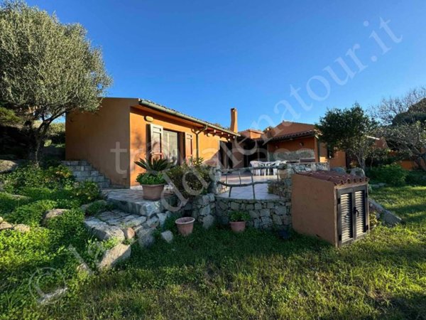 casa indipendente in vendita a La Maddalena