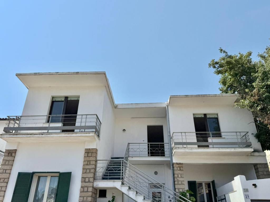 appartamento in vendita a La Maddalena in zona Moneta