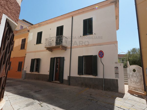 casa indipendente in vendita a La Maddalena
