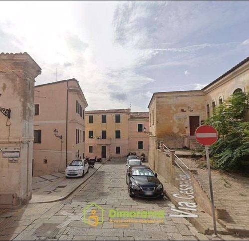 ufficio in vendita a La Maddalena