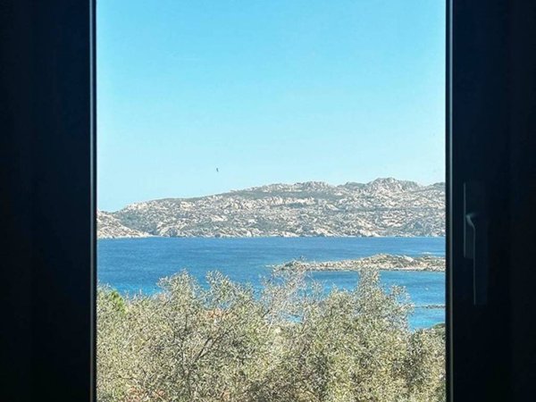 casa indipendente in vendita a La Maddalena