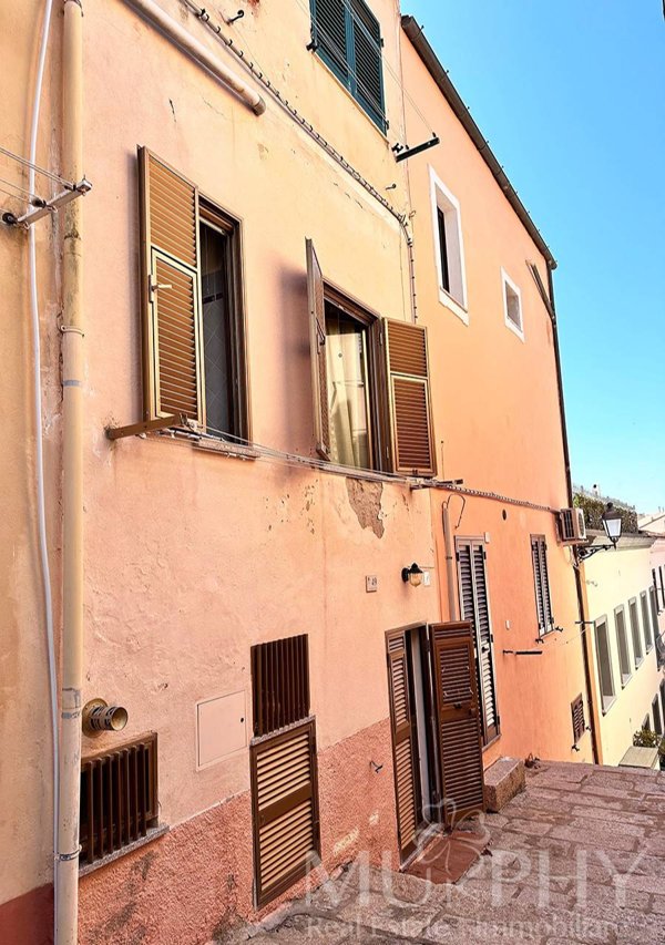 casa semindipendente in vendita a La Maddalena