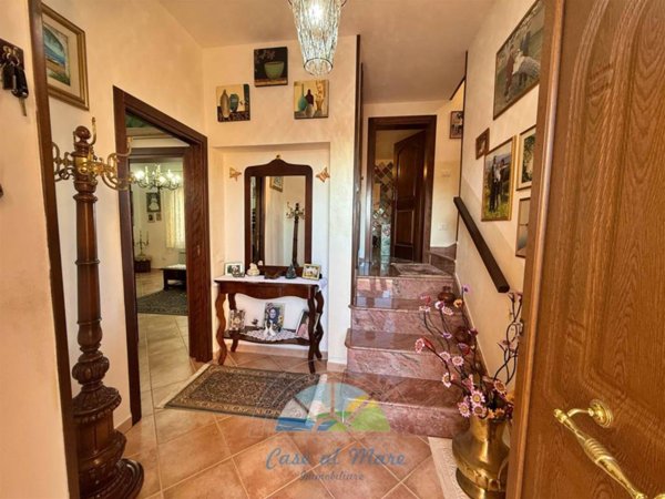 casa indipendente in vendita a La Maddalena in zona Moneta