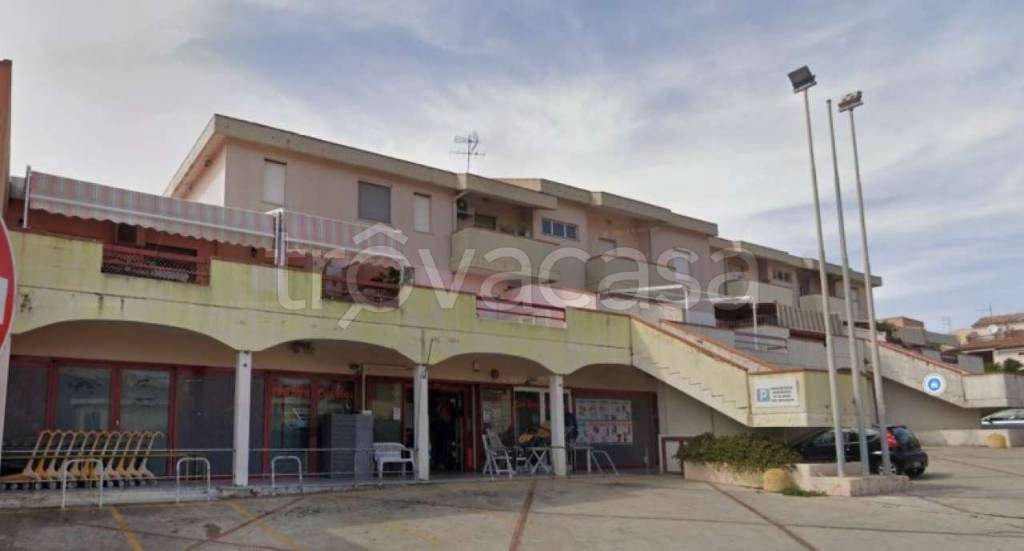 negozio in vendita a La Maddalena