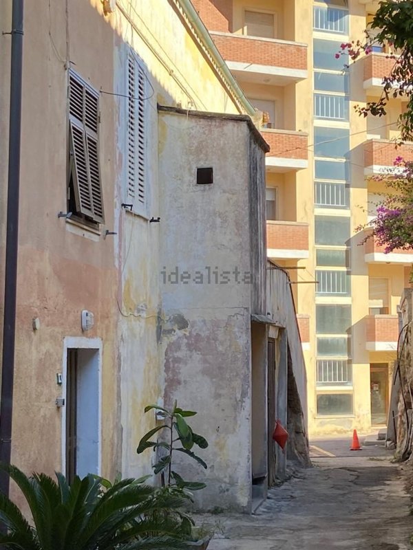 casa indipendente in vendita a La Maddalena