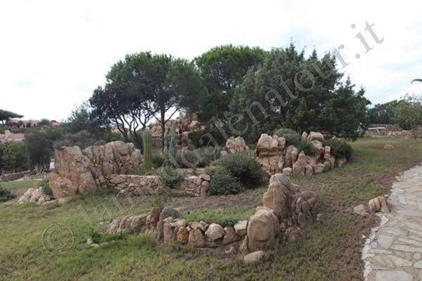 esavano in vendita a La Maddalena