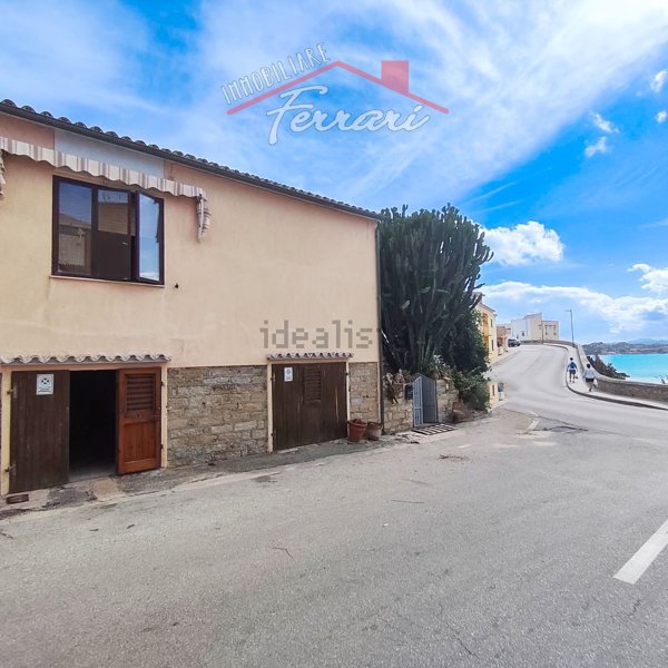 casa indipendente in vendita a La Maddalena