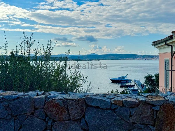 appartamento in vendita a La Maddalena in zona Moneta