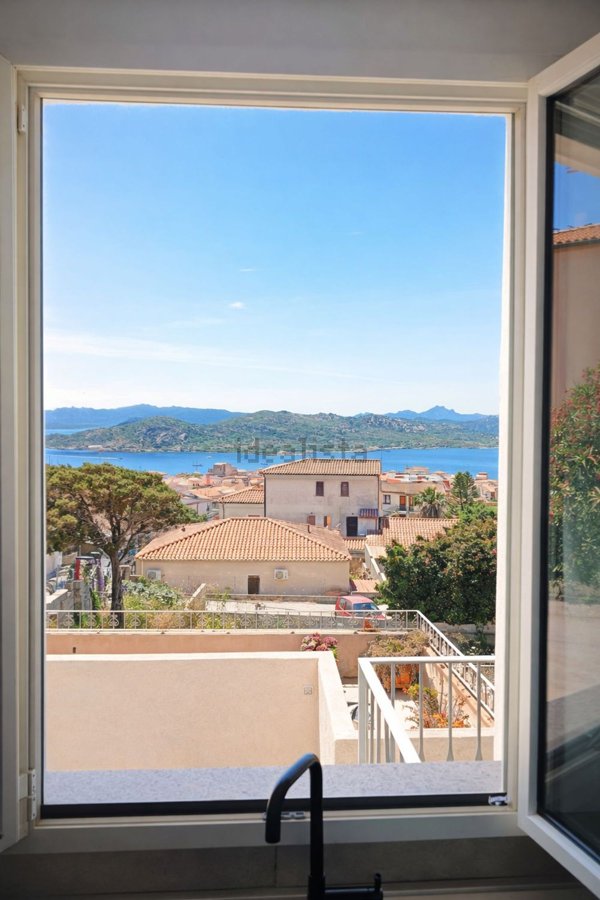 appartamento in vendita a La Maddalena in zona Moneta