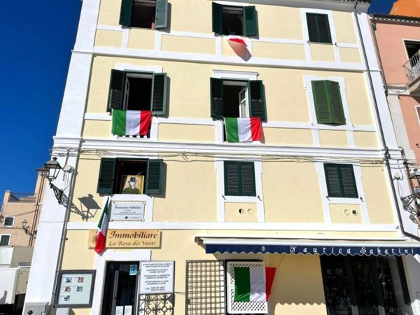 appartamento in vendita a La Maddalena in zona Moneta
