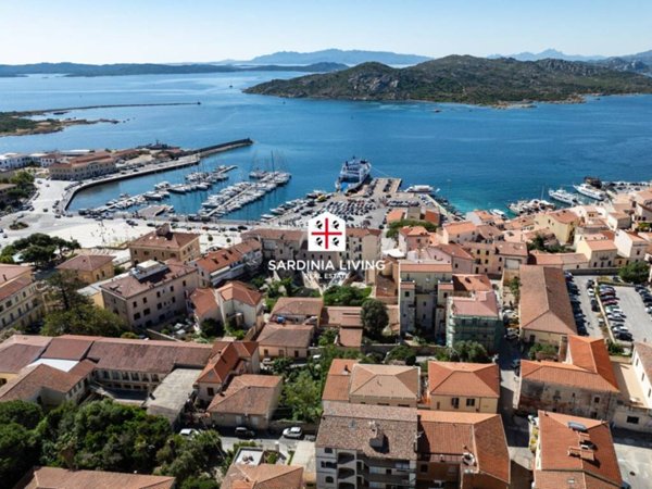 appartamento in vendita a La Maddalena in zona Moneta